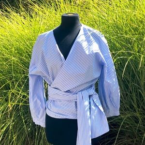 Comfortable blue top